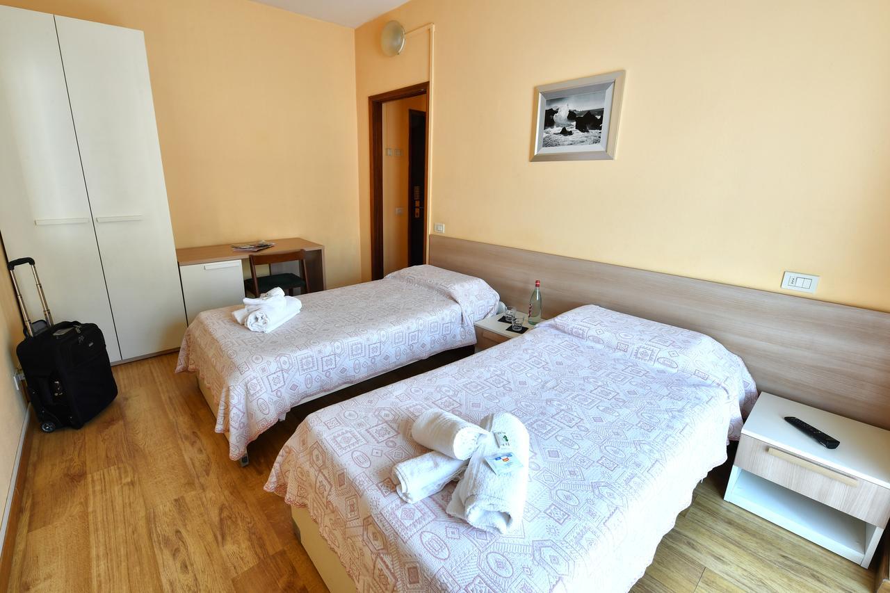 Hotel Motel Europa Domodossola Kültér fotó