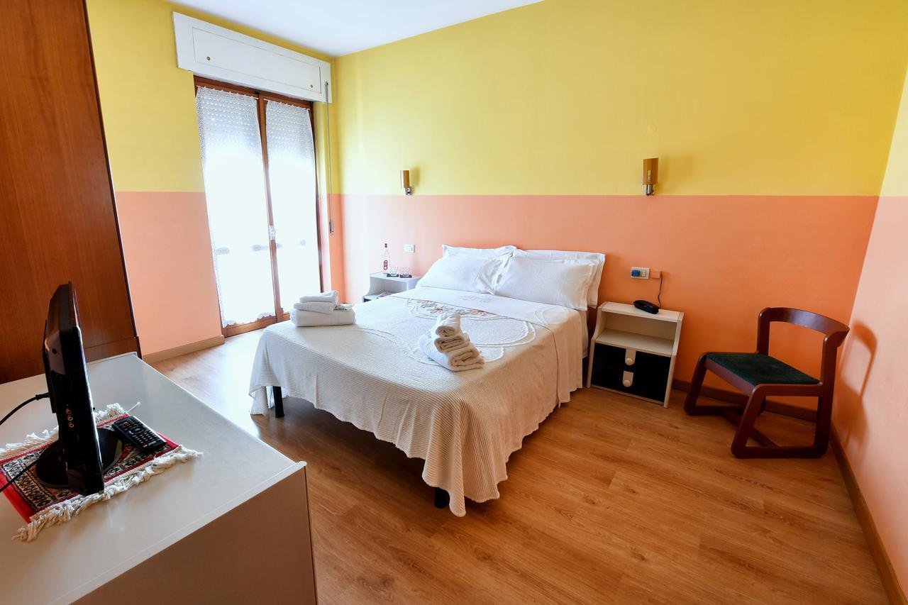 Hotel Motel Europa Domodossola Kültér fotó